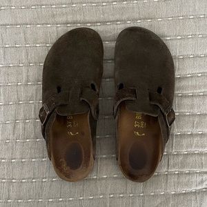 Birkenstock Boston clogs brown suede